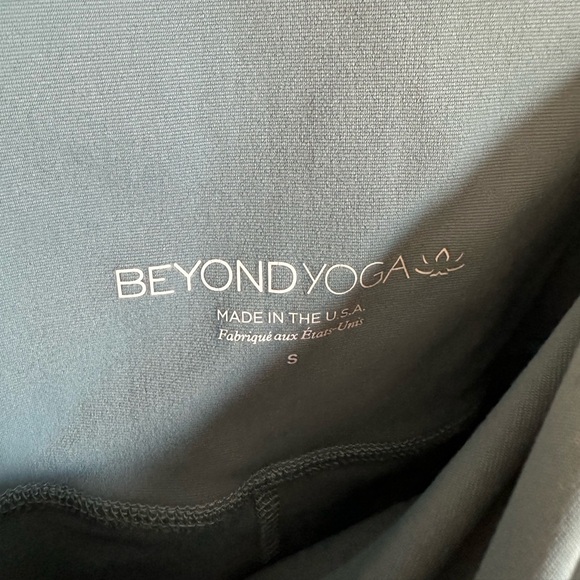 Beyond Yoga Alloy Sparkle Leggings - Picture 4 of 4